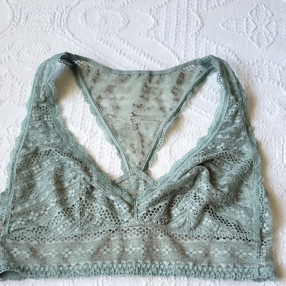 Victoria's Secret Lace Bralette in Soft Green